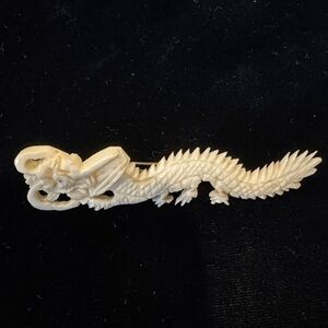 Vintage/Antique Chinese Carved Bone/Faux Ivory Dragon Brooch